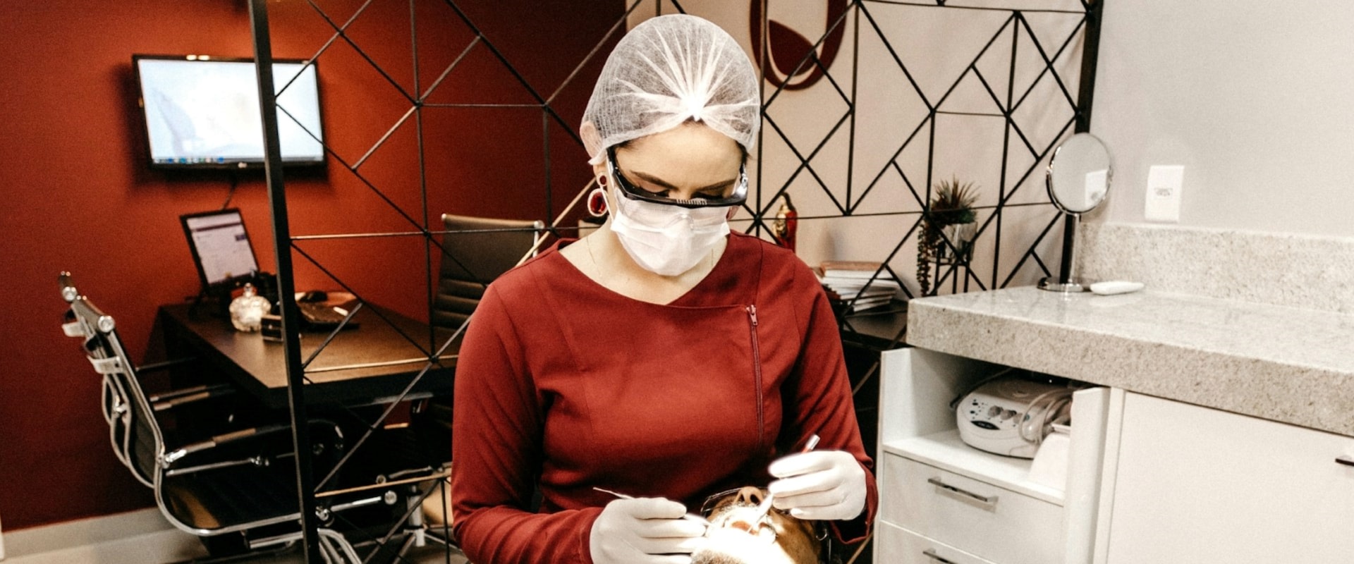 The Importance Of Emergency Dentists In Addressing Dental Allergies In Gainesville, Virginia